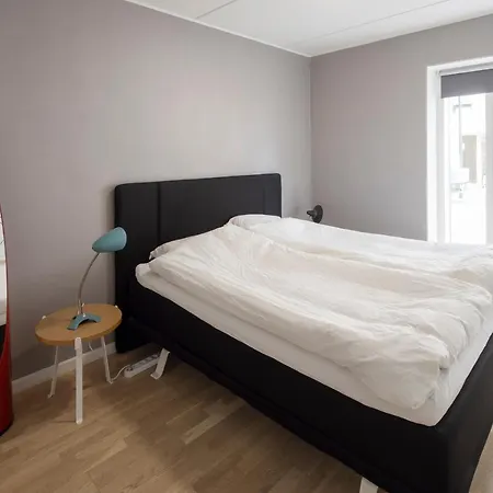 Spacious Beachside Apartment Copenhagen